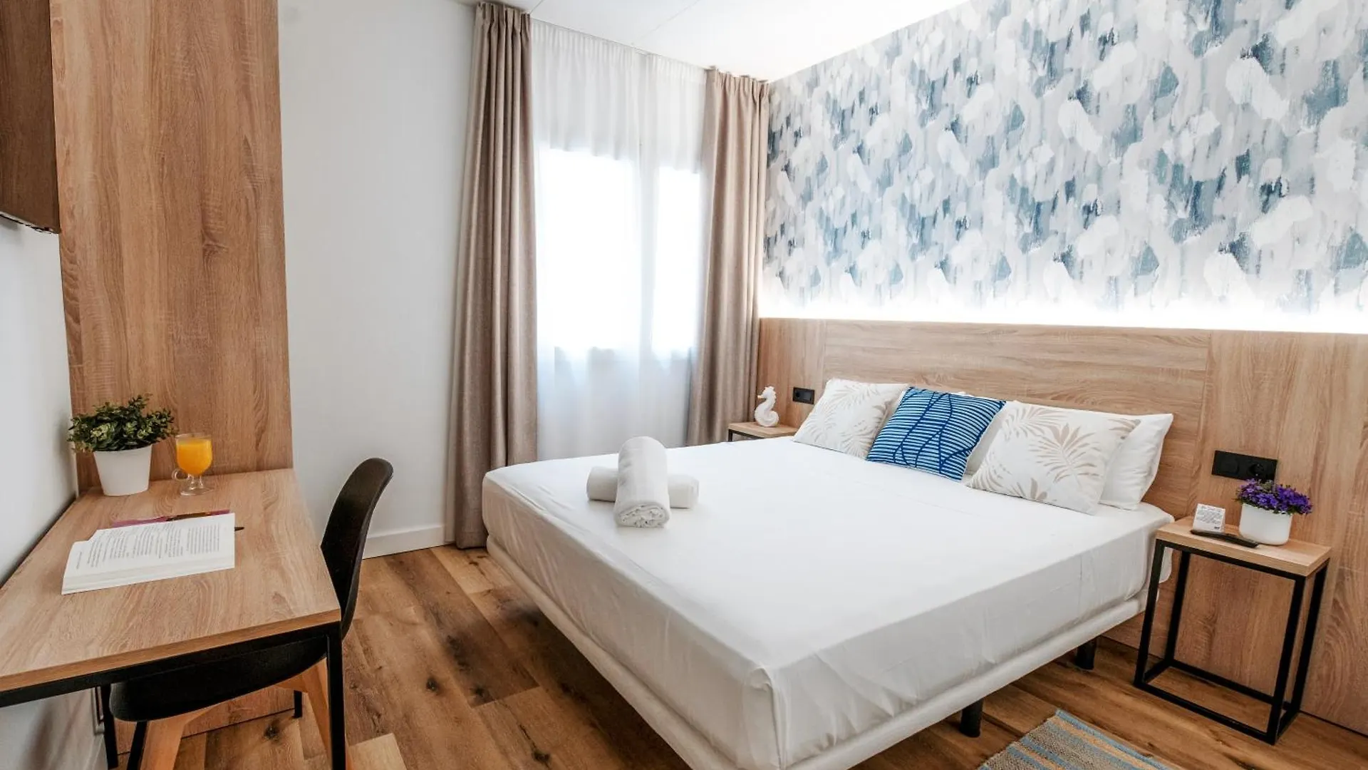 Hotel Sweet Lloret Suites Lloret de Mar España